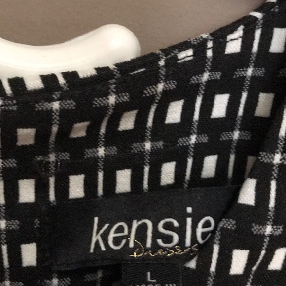 Kenzie Dress - Picture 5 of 5